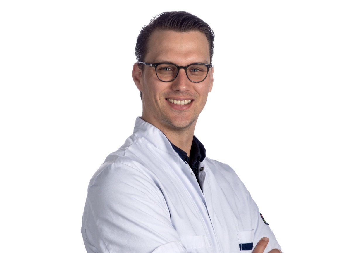 Portret van drs. Matthijs van Dam